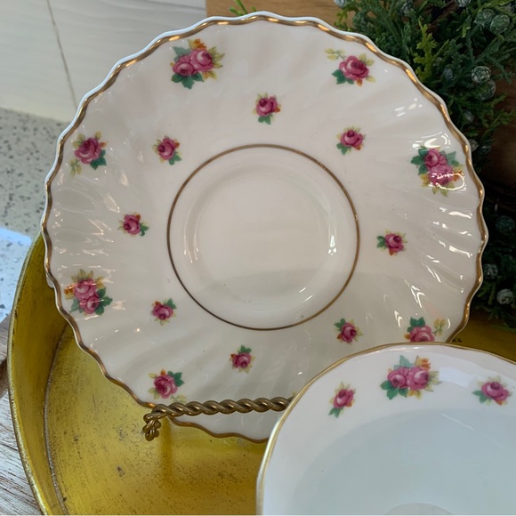 ROYAL DOULTON Rosebud Swirled Footed Cup & Saucer Set - Picture 6 of 13